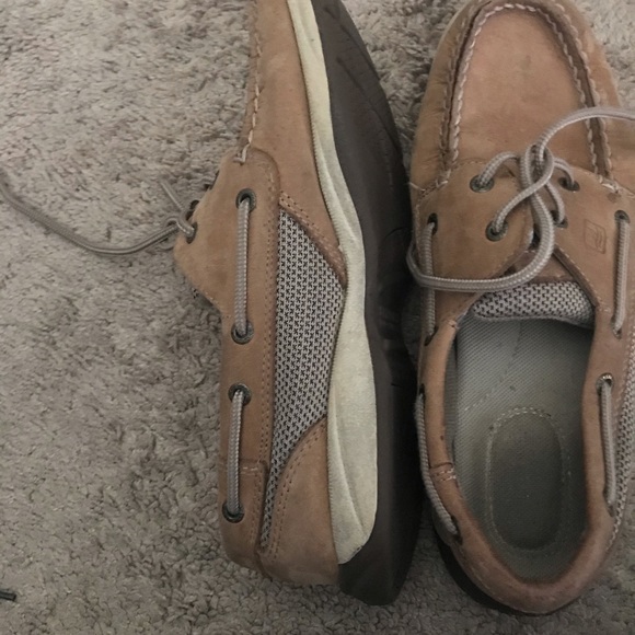 Used docksiders - Picture 2 of 3